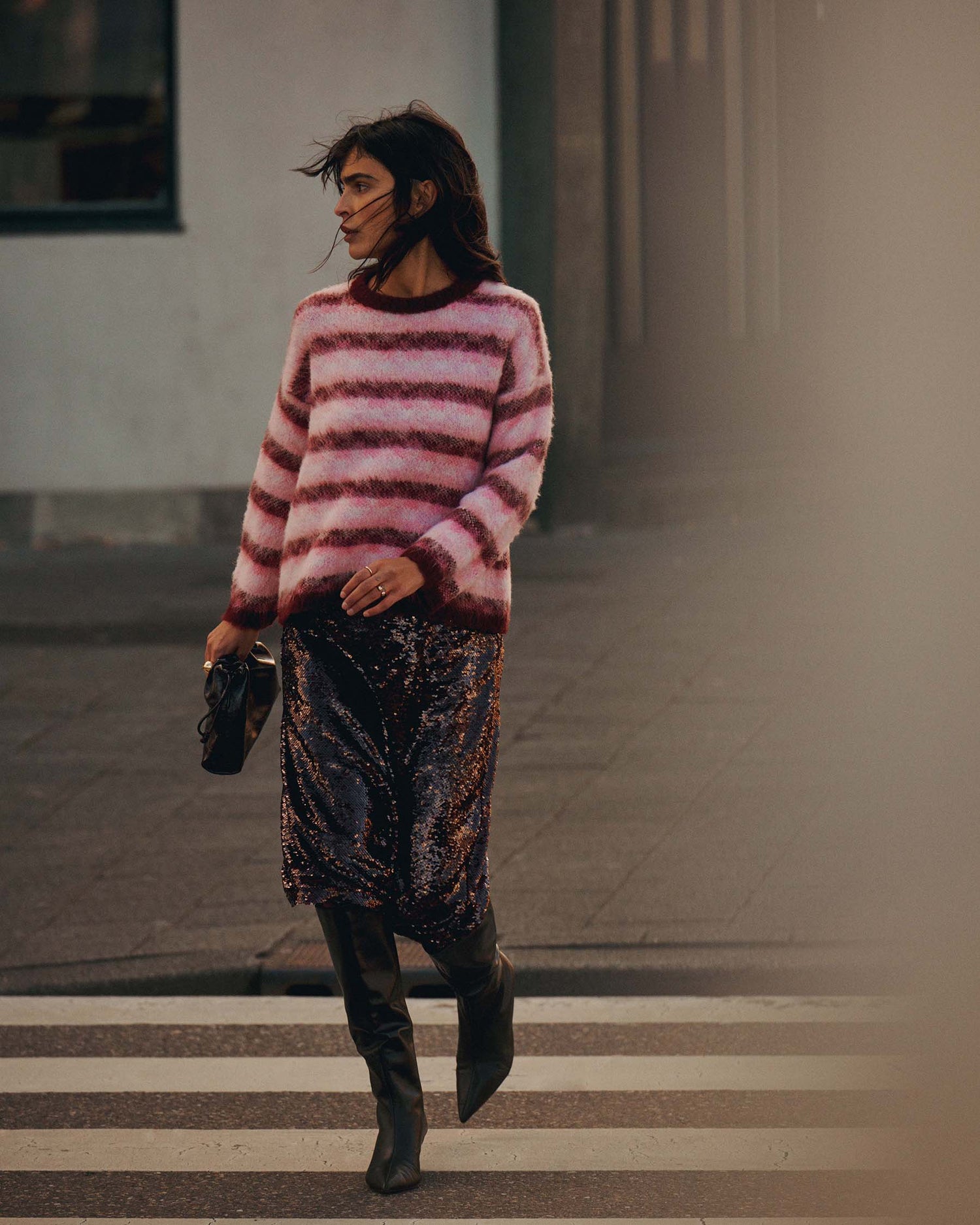 <p>SHOP THE LOOK</p>