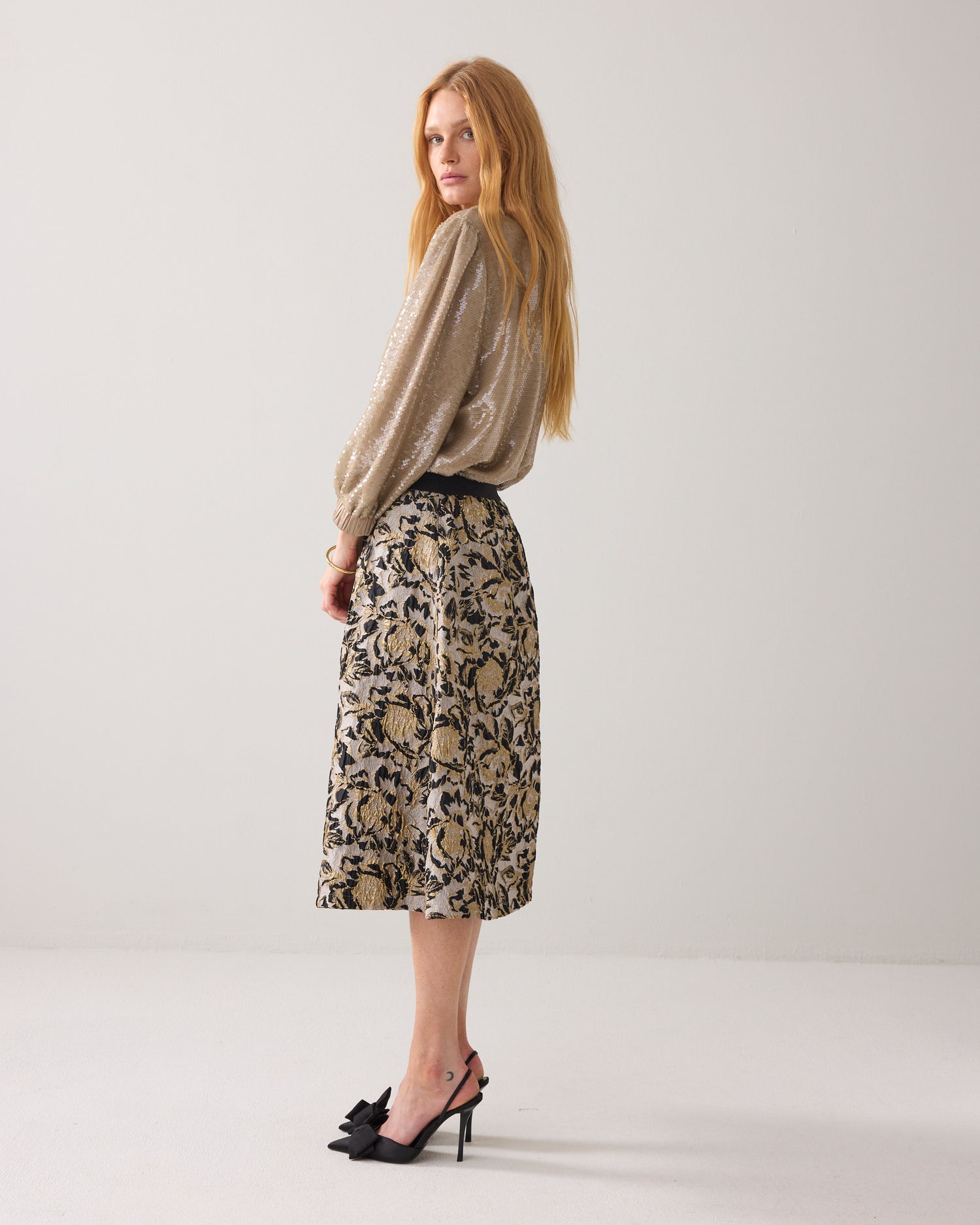 Fancy A-line skirt in jacquard fabric