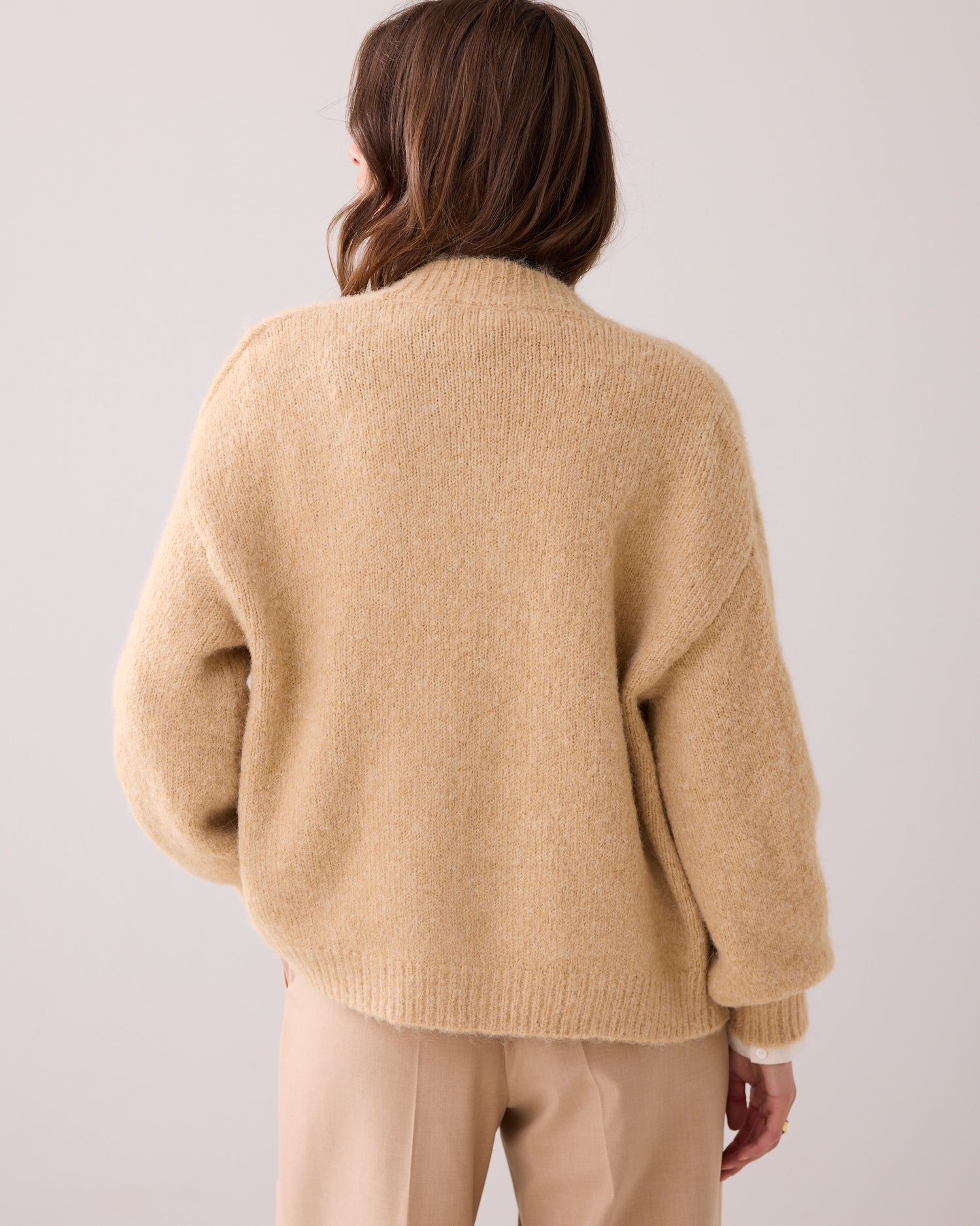Weiche Strickjacke mit Puffärmeln