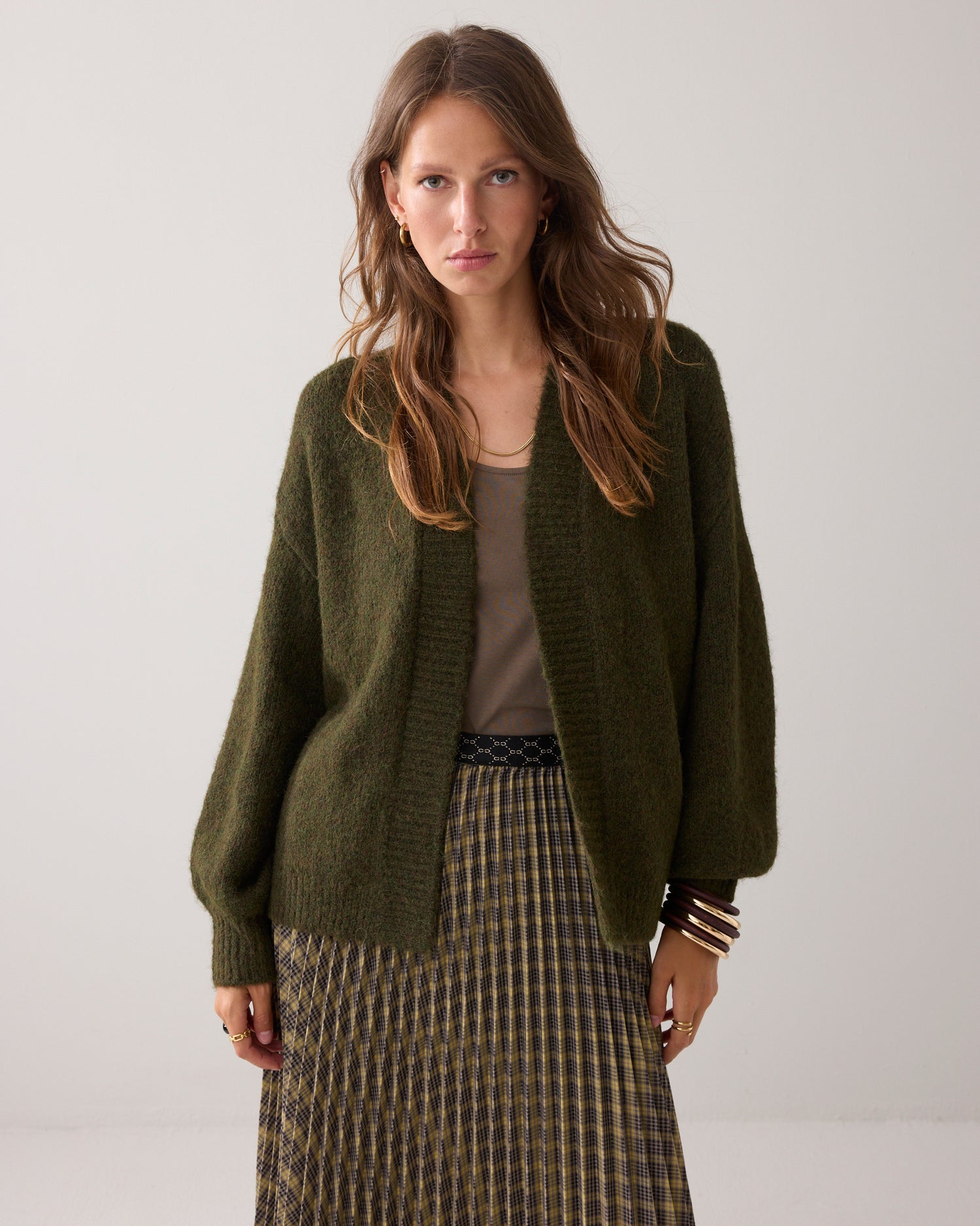Soft cardigan with puff sleeves