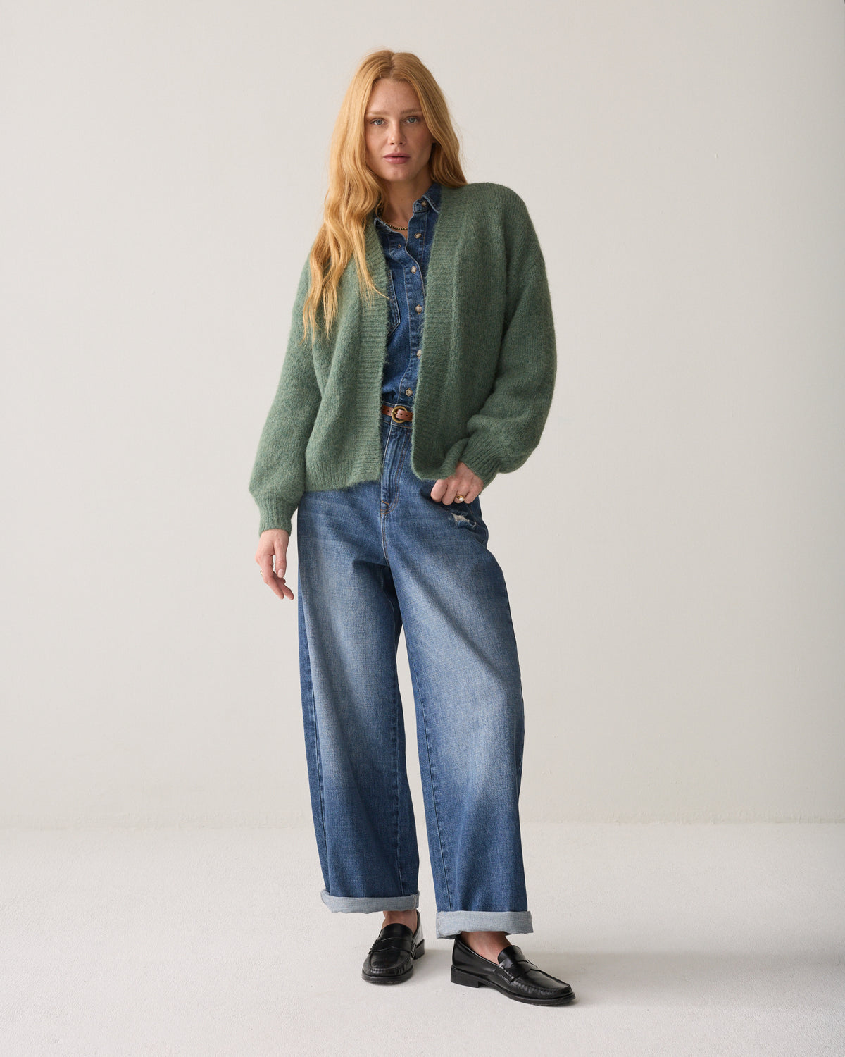 Soft cardigan with puff sleeves