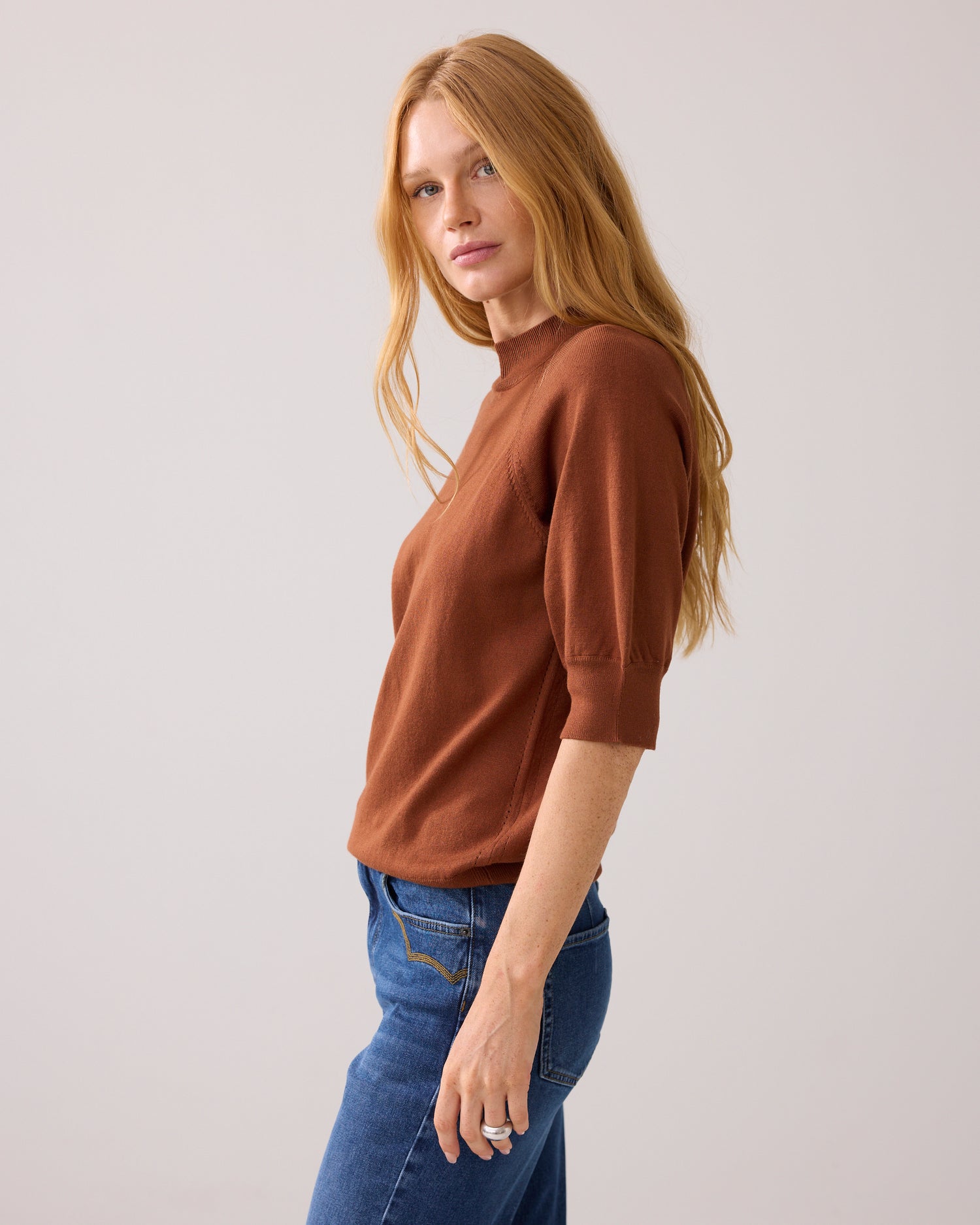 Jumper with short puff sleeve