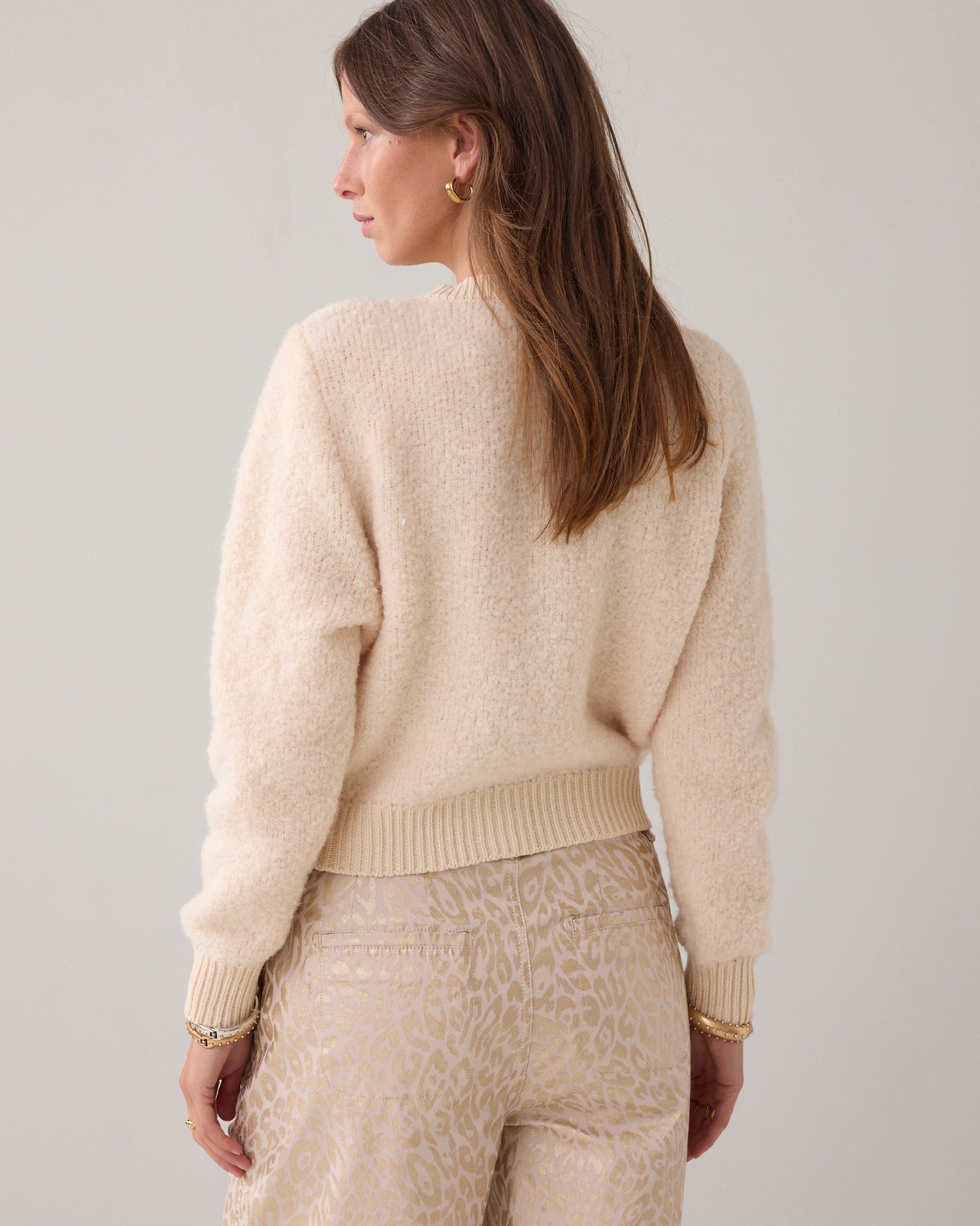 Cardigan aus Boucle-Garn