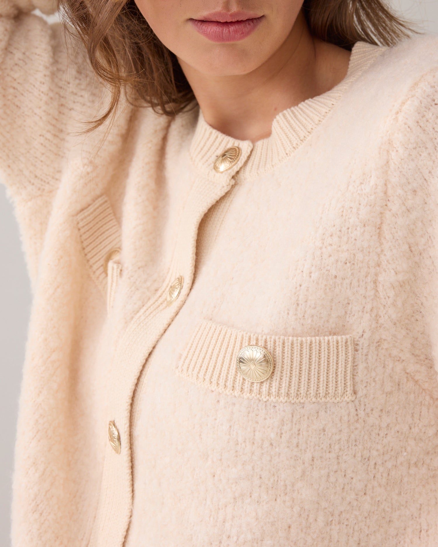 Cardigan aus Boucle-Garn