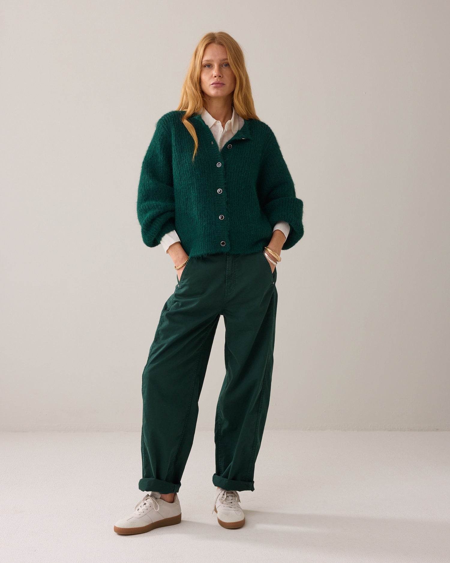 Knitted cardigan with large puff sleeves