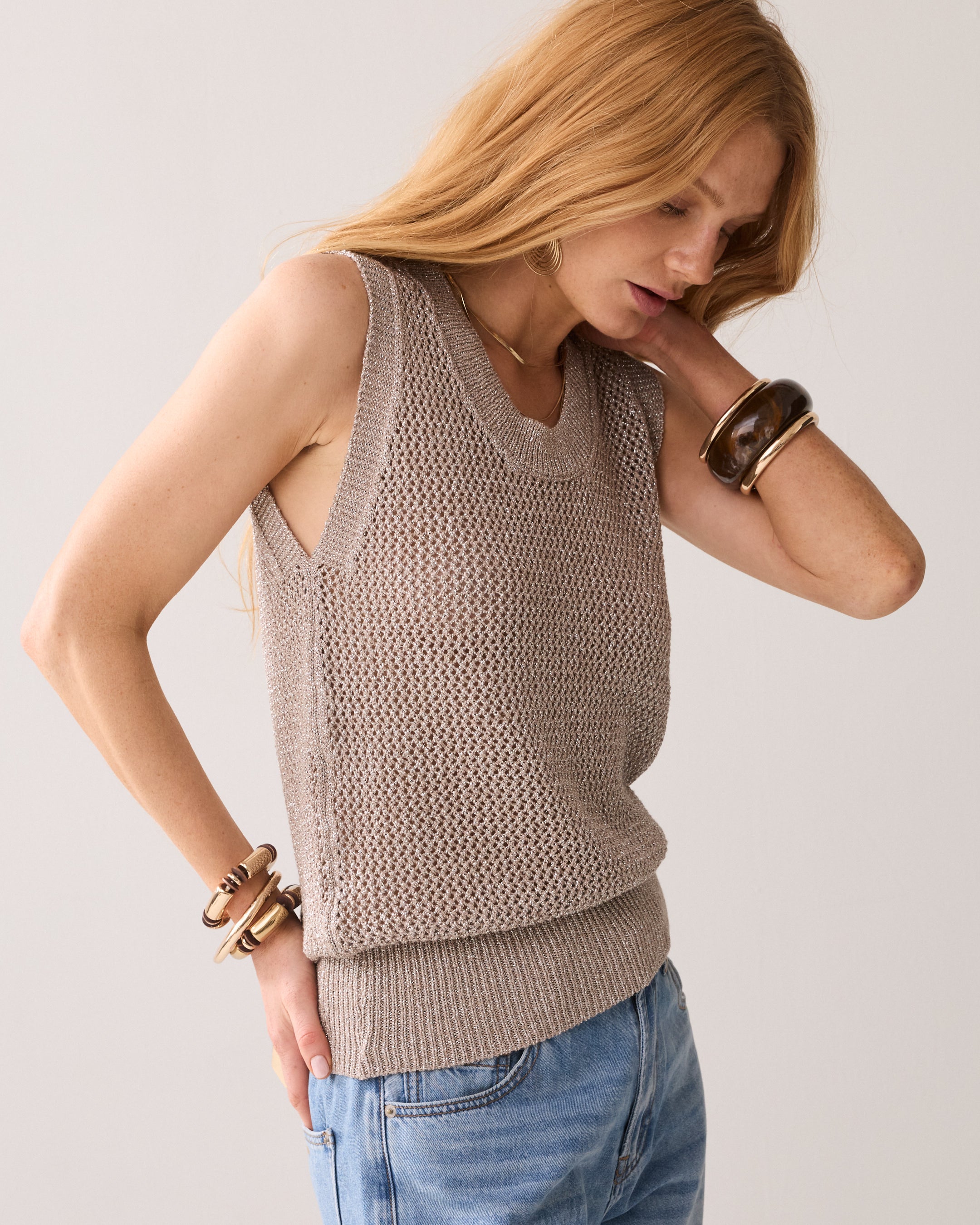 Sleeveless knit top