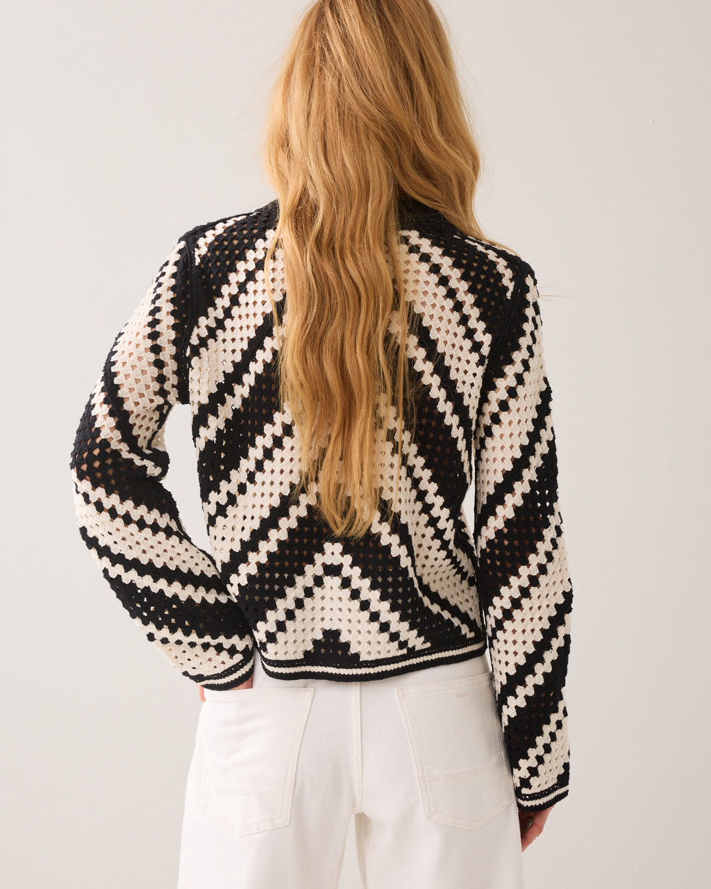 Gehäkelte Jacke diagonal