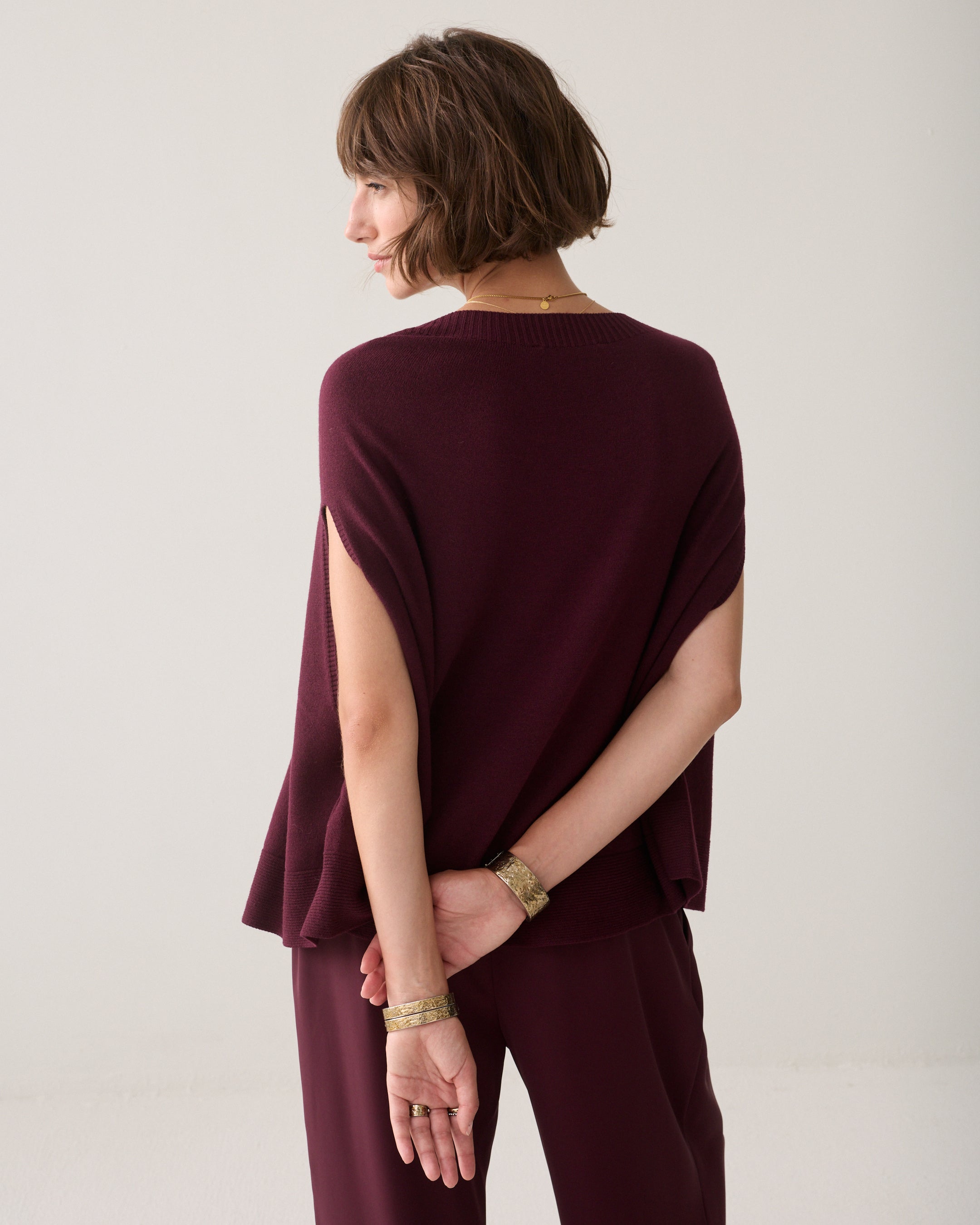 Pull cape sans manches