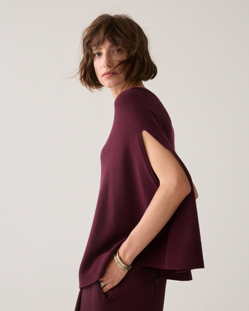Pull cape sans manches