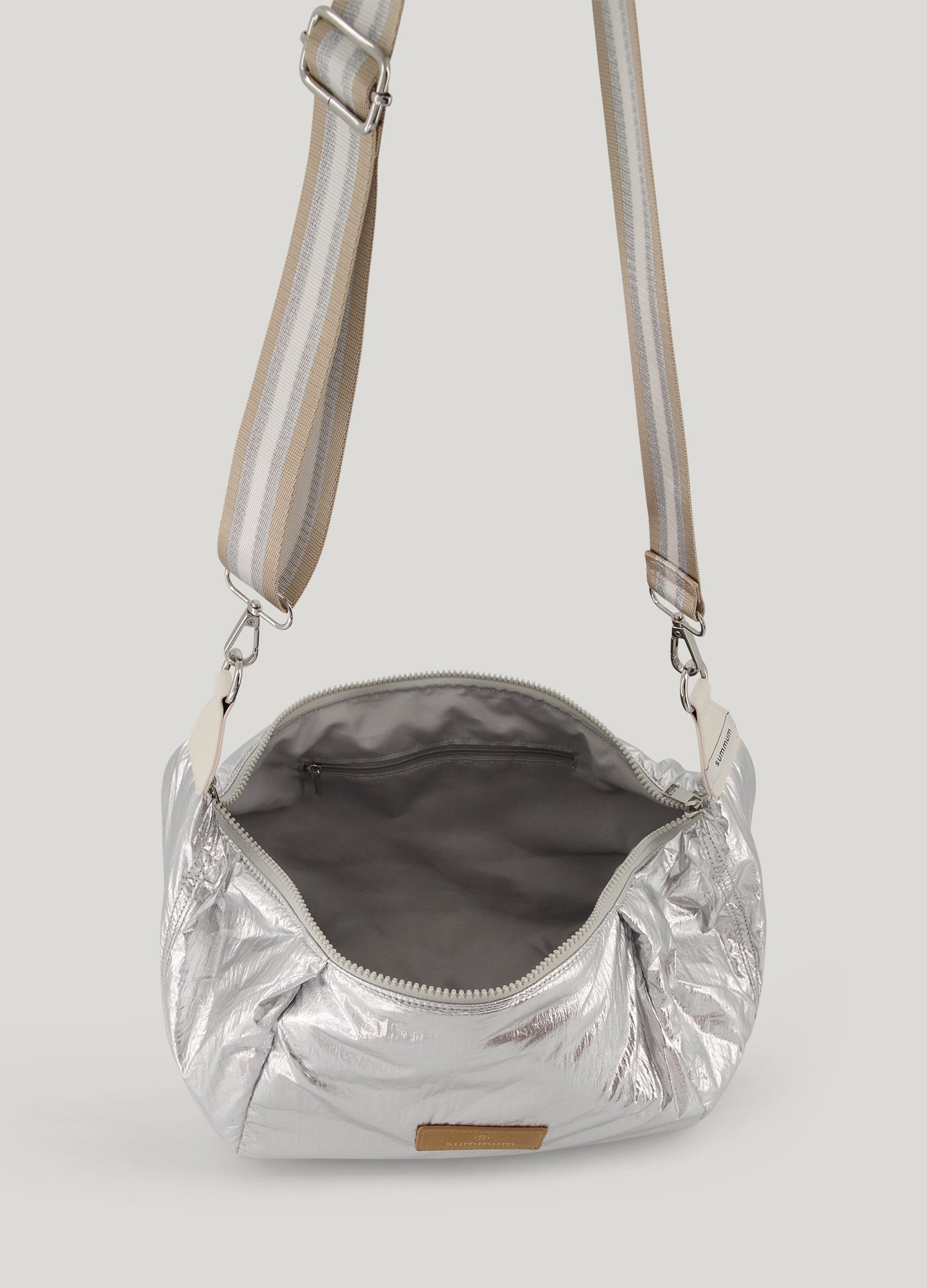 Metallic crossbodytas