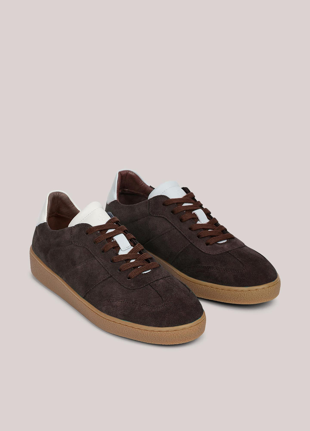 Sneaker en suède