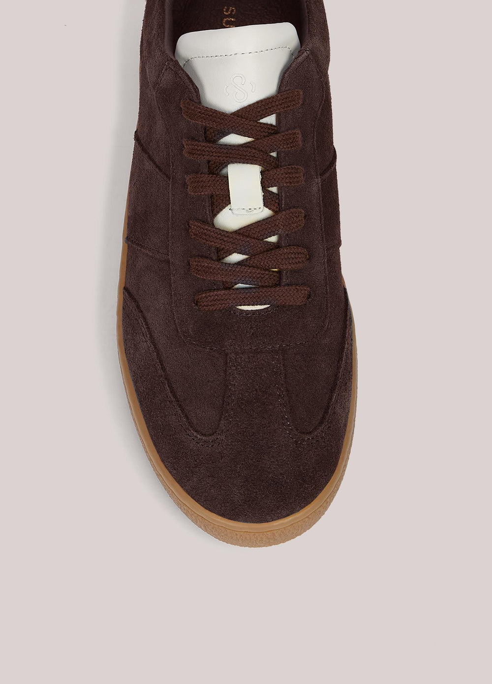 Sneaker en suède