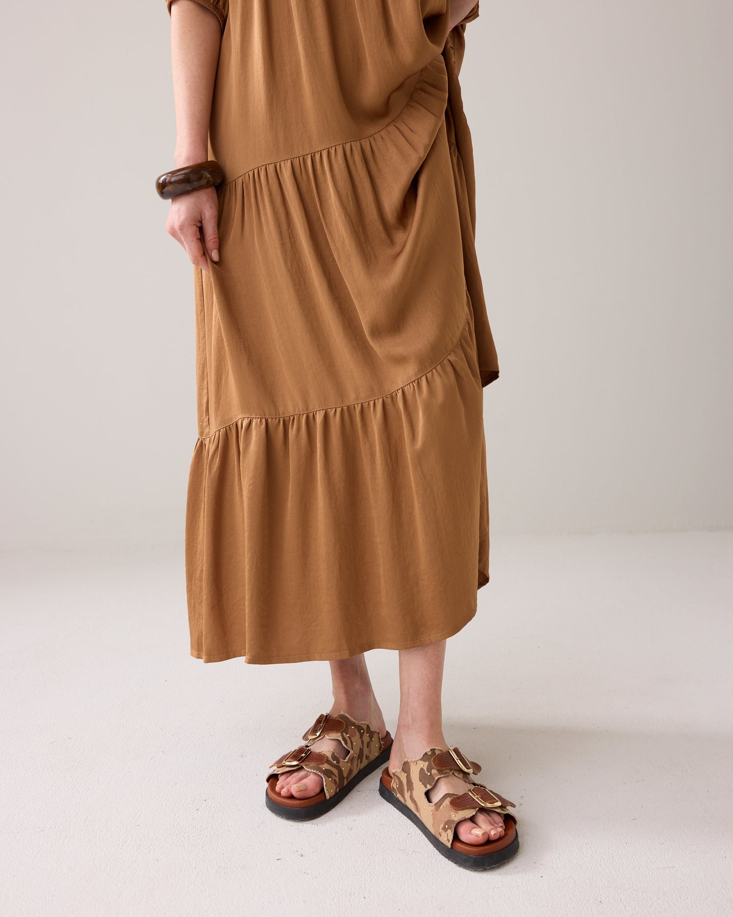 Sandale mit Camouflage-Print