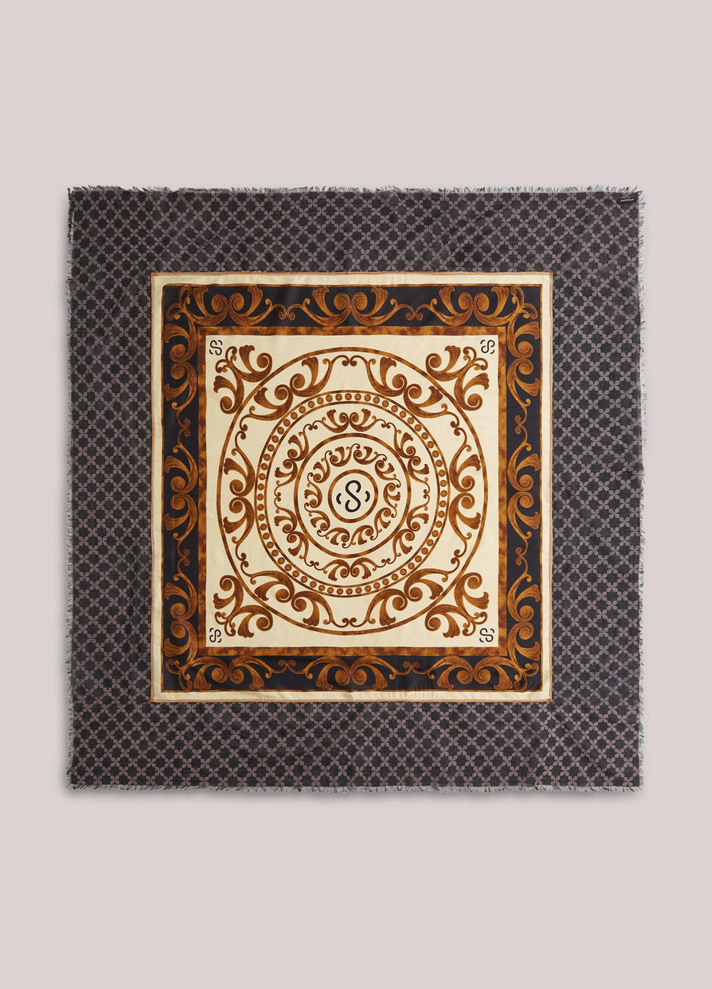 Grand foulard en satin viscose