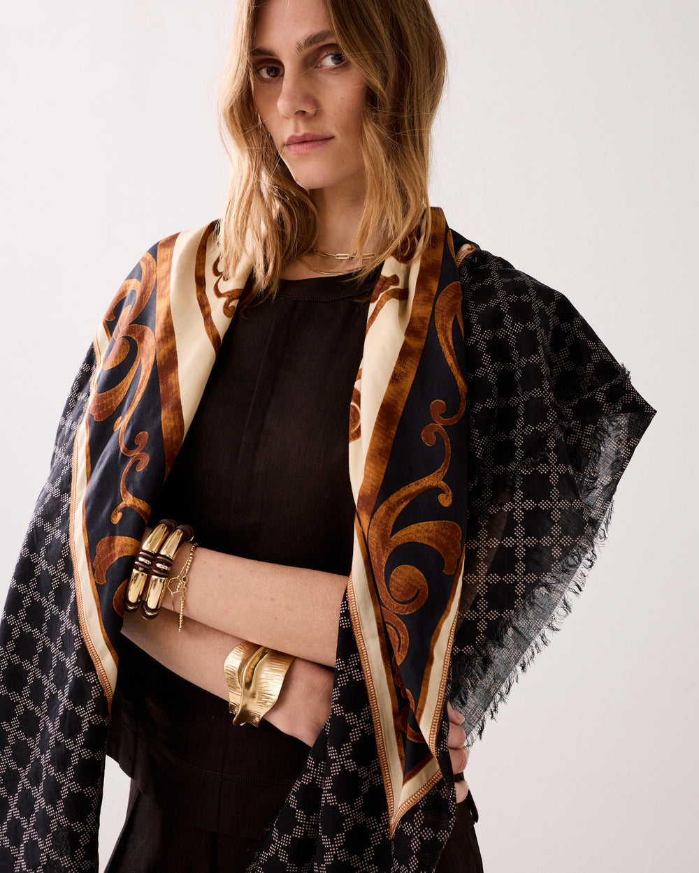 Grand foulard en satin viscose
