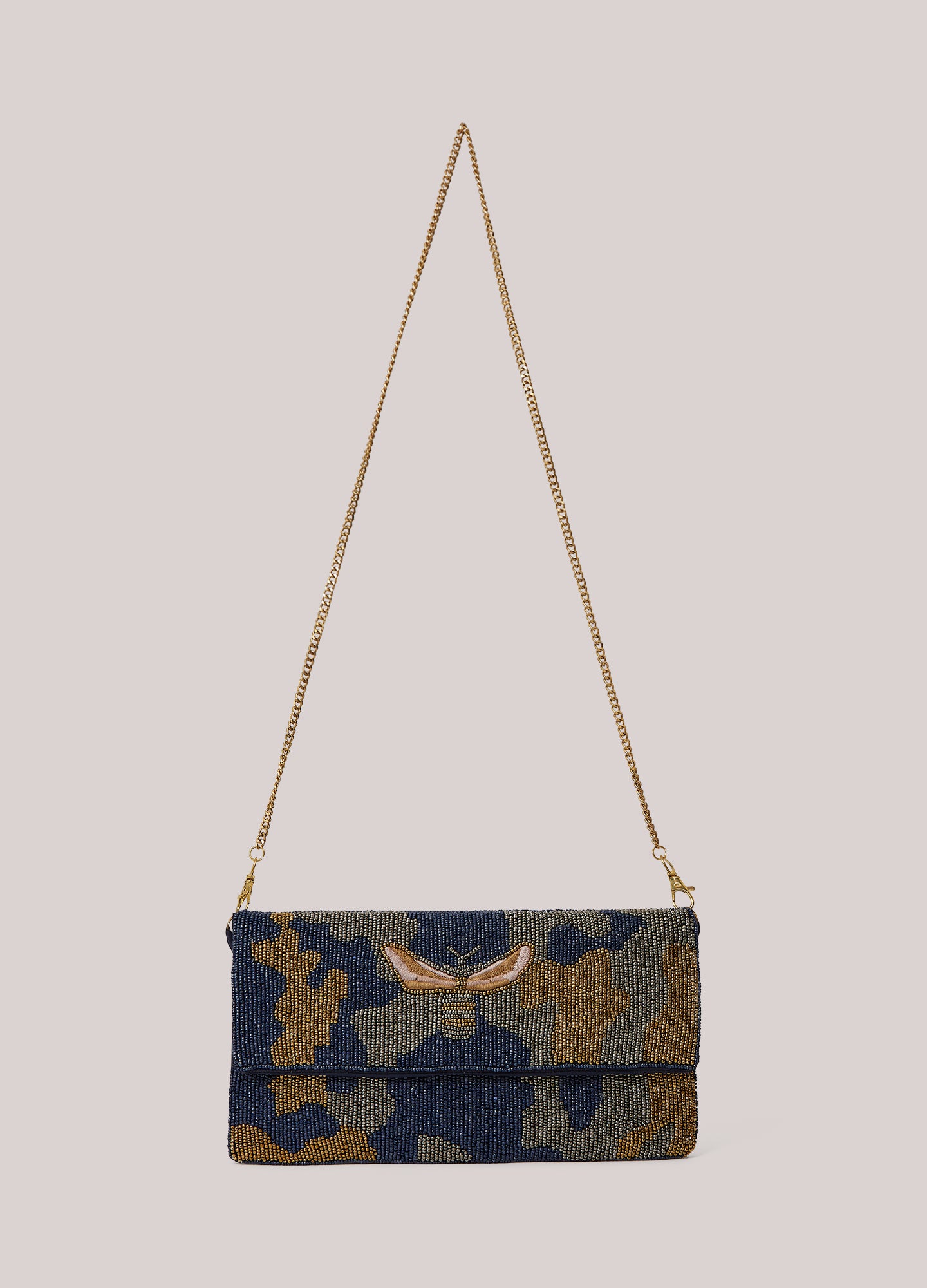 Clutch mit Perlen