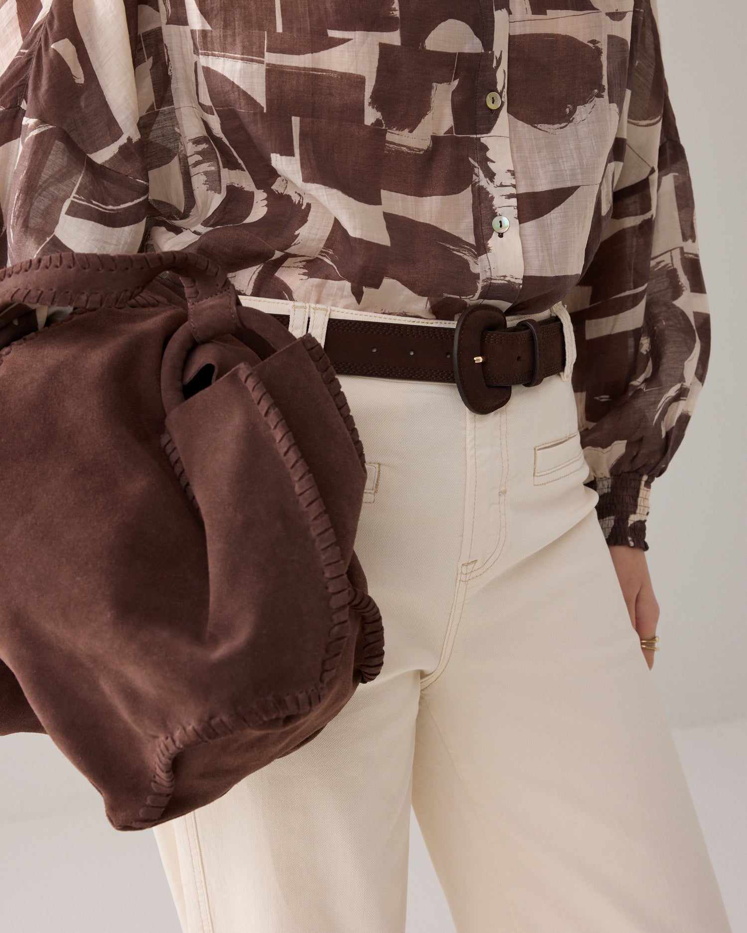 Ceinture en suède avec grande boucle