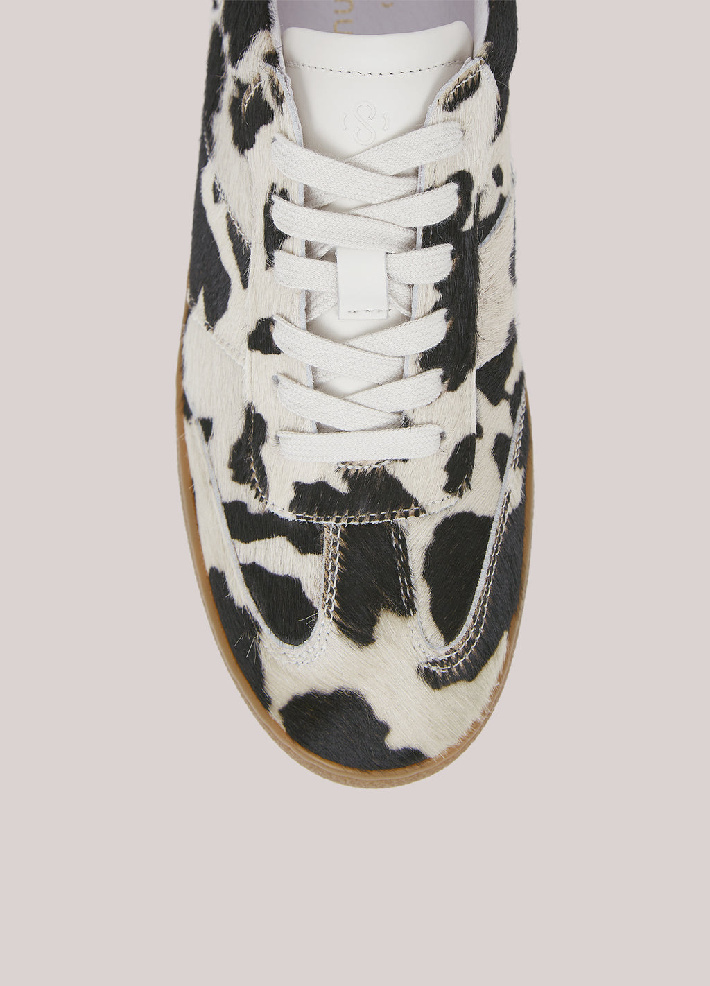 Sneakers en cuir façon vache