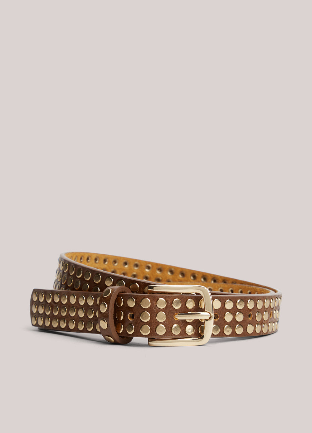 Ceinture en cuir avec des clous