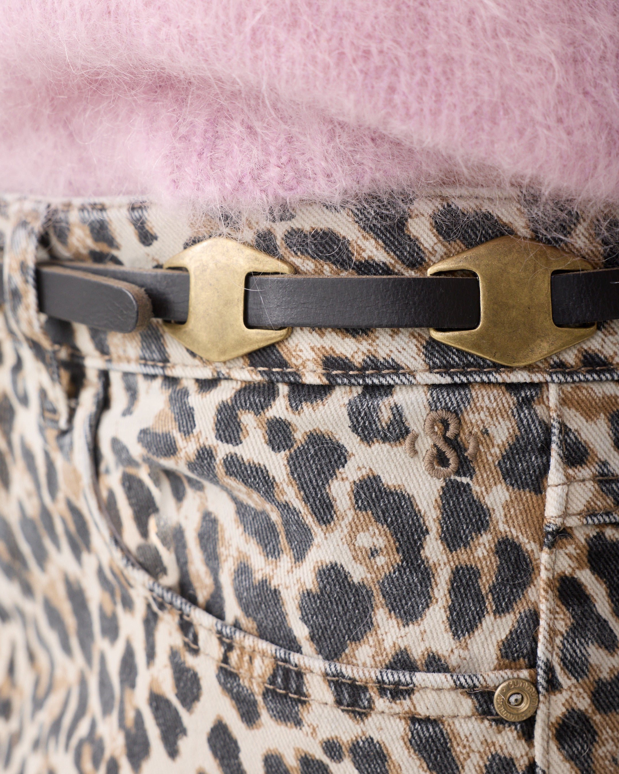 Ceinture étroite avec boucle ornementale