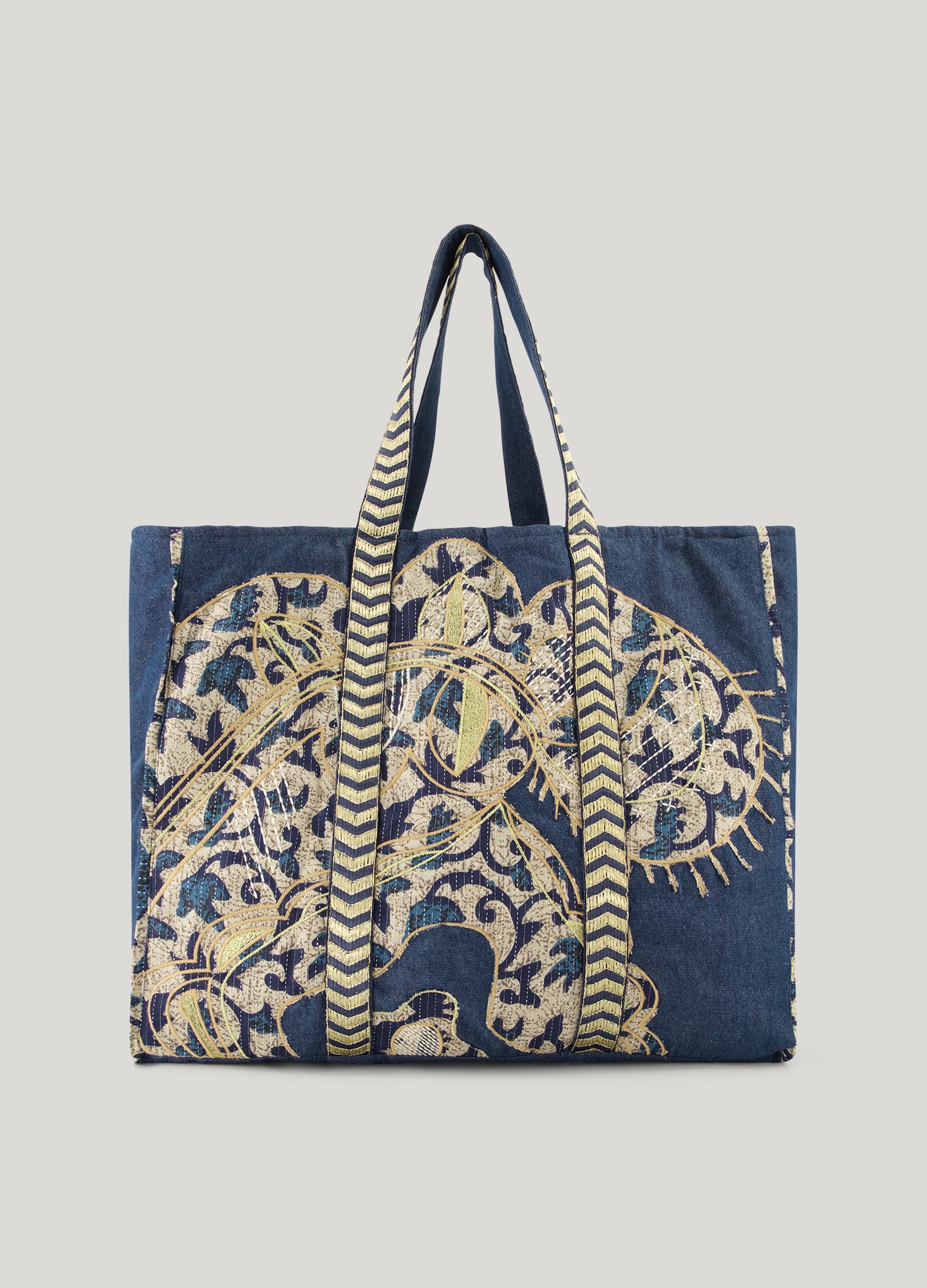 Reversible tote bag