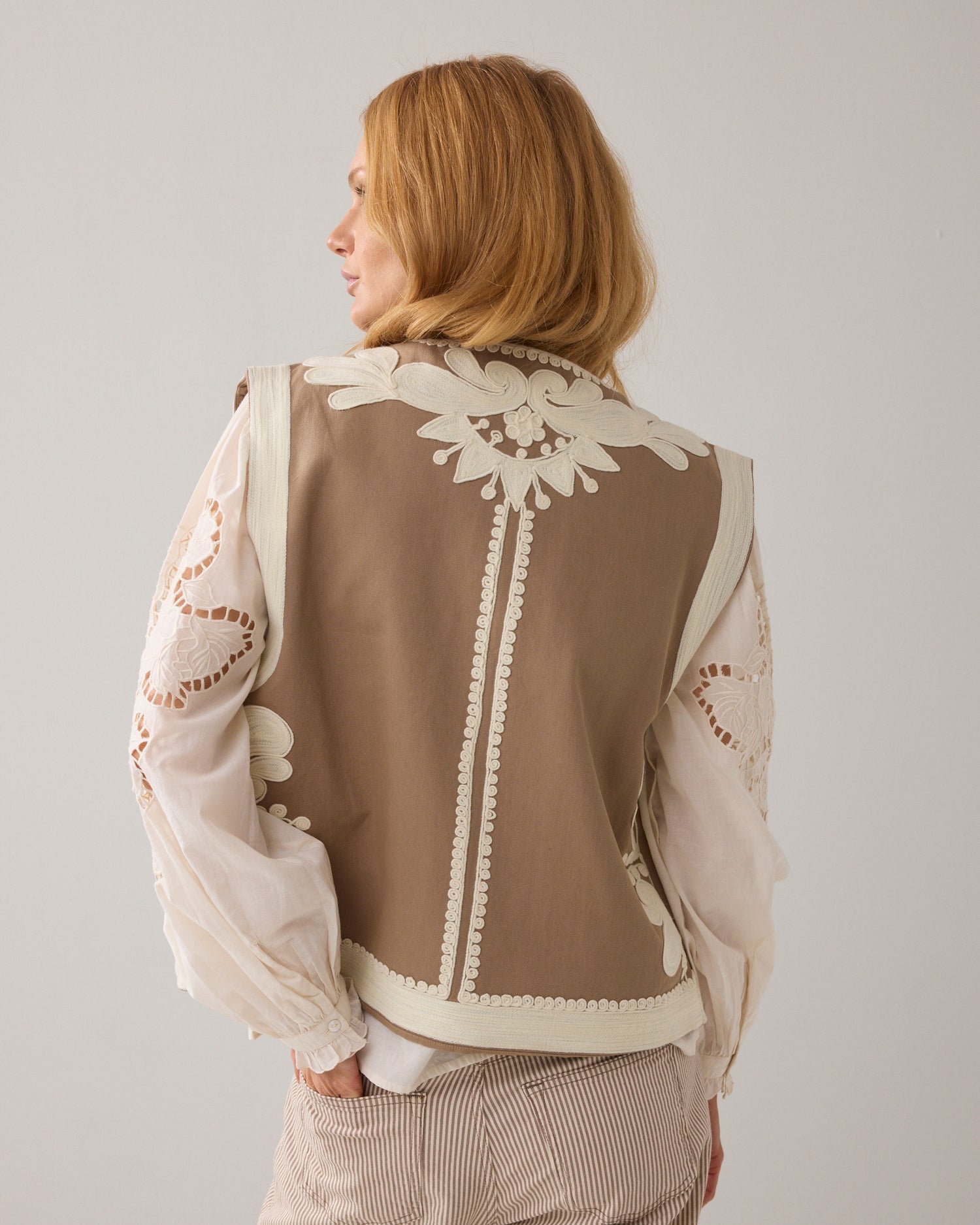 Geborduurd katoenen gilet