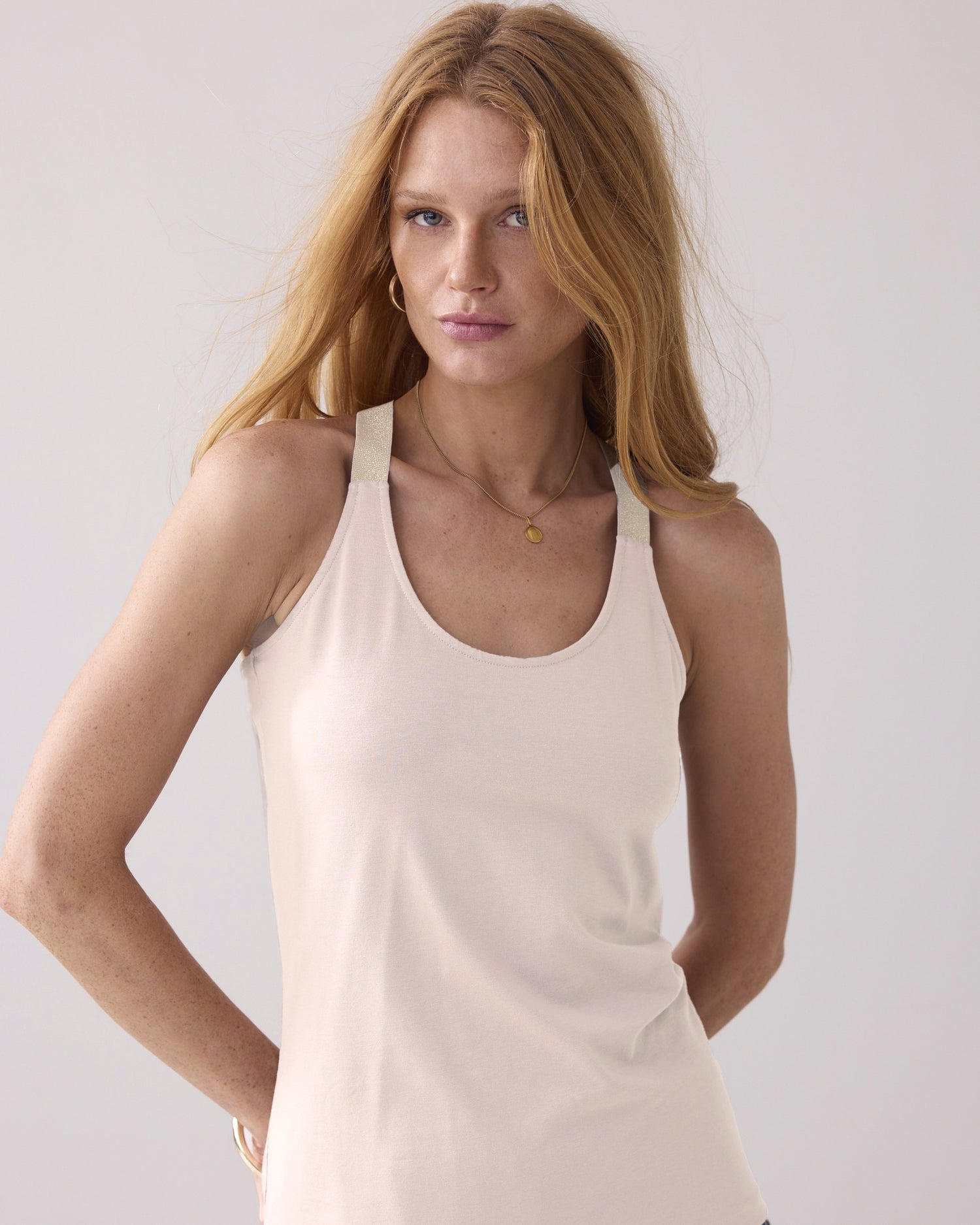 Luxury Basic singlettop met gekruiste schouderbanden