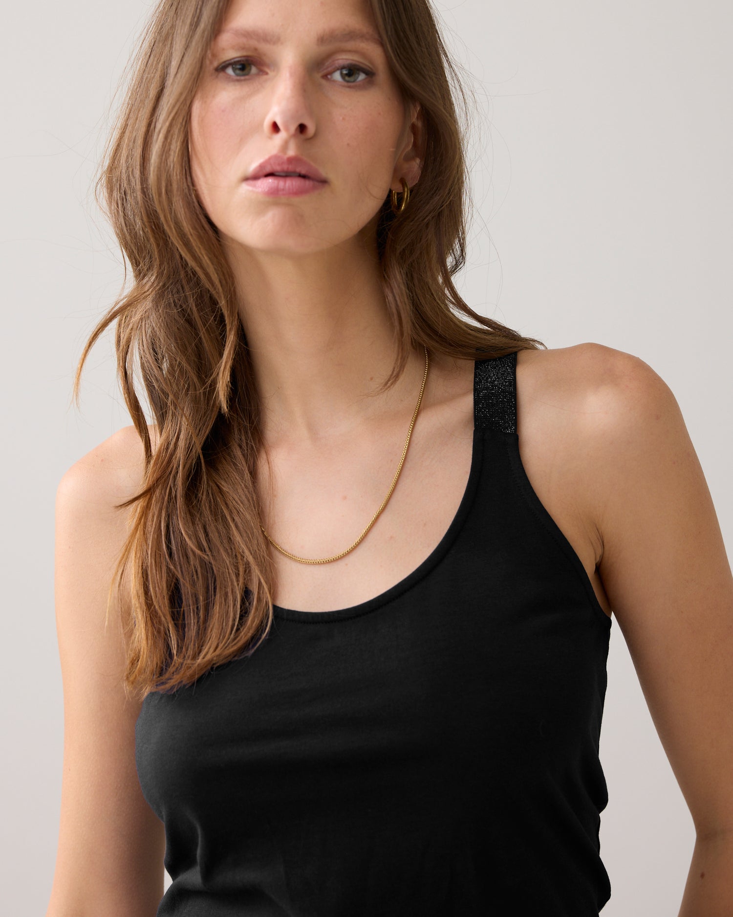 Luxury Basic singlettop met gekruiste schouderbanden