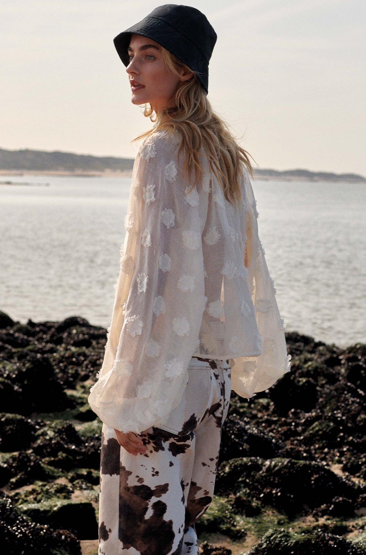 <p>SHOP THE LOOK</p>