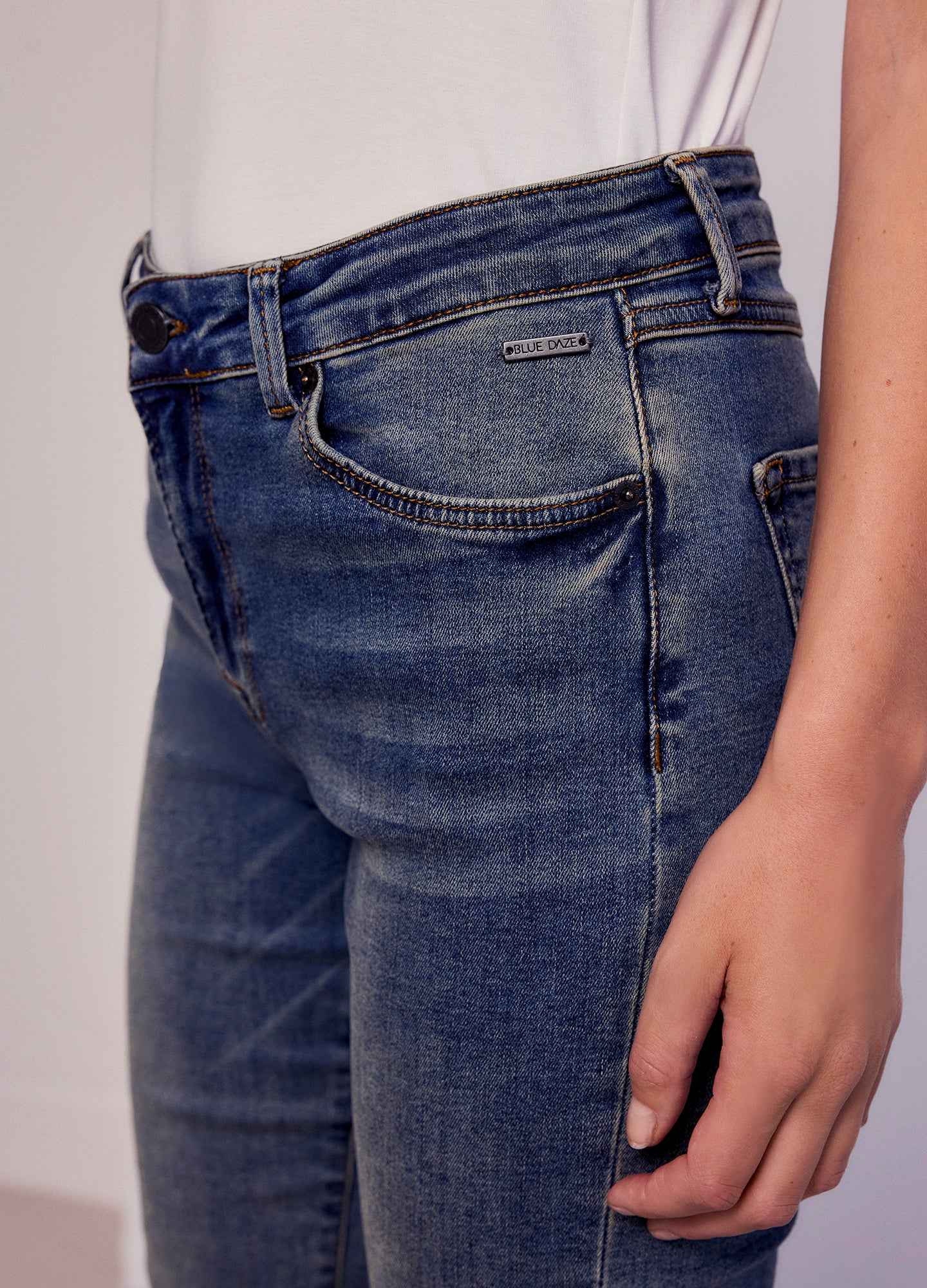 Skinny Blue Daze Nova