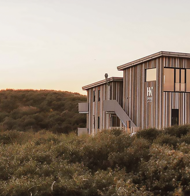 <p>5 X COASTAL STAYS</p>