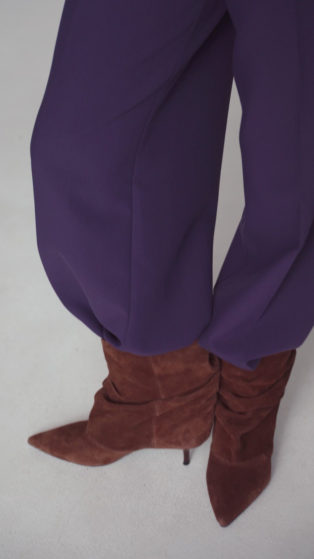 Silky top with shoulder pads